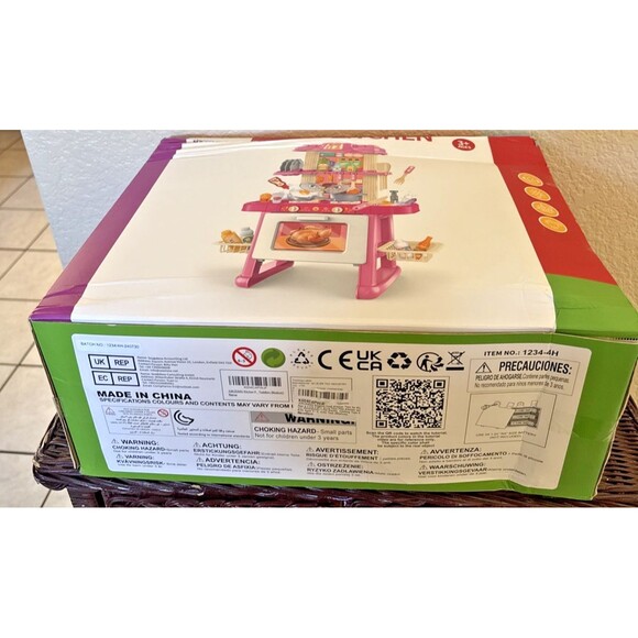 Jukudahu Spray Kitchen Playset Kids Toy W/Pretend Food, Pots & Pans + More NEW - Picture 12 of 12